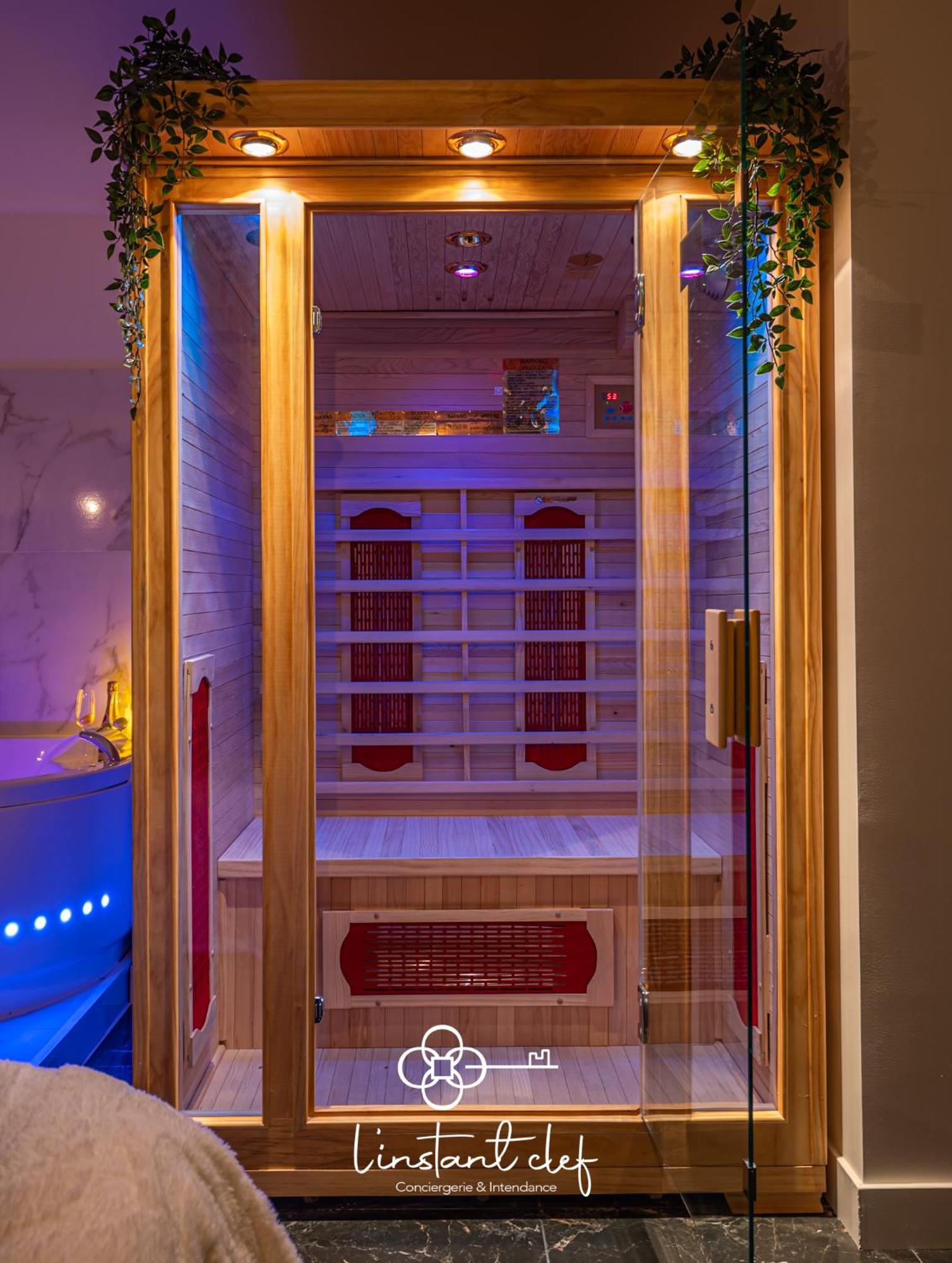 Au Mans - Sauna Et Jacuzzi Inclus